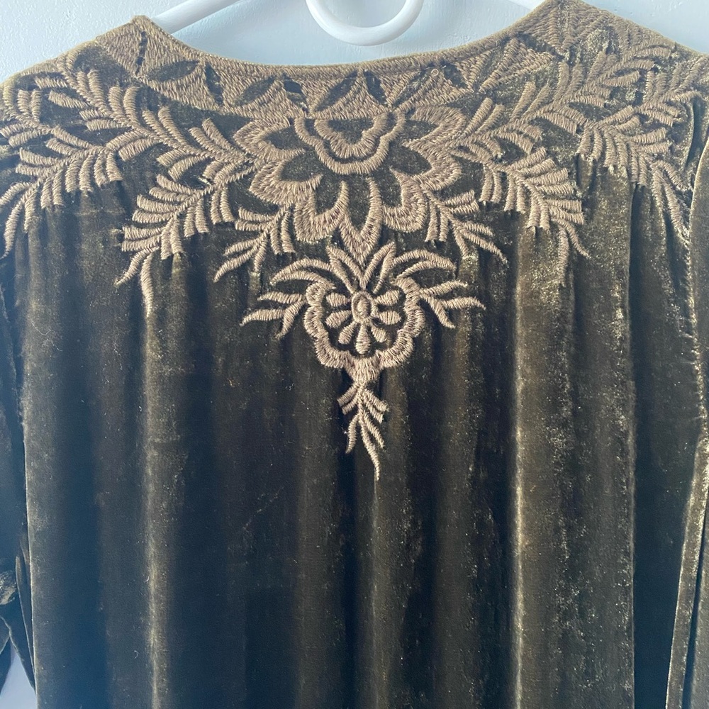 Johnny Was Mina Velvet Wrap Dress Size XS - Picture 8 of 9